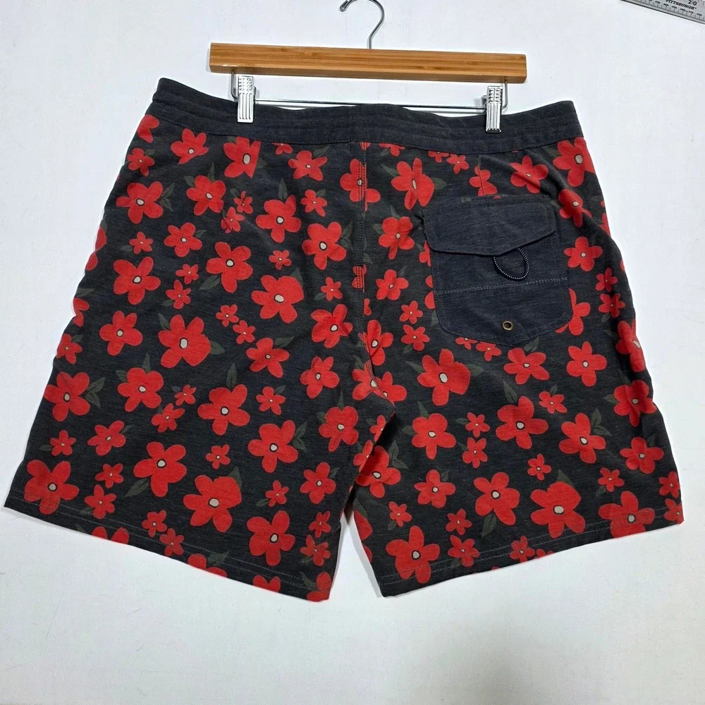 Jacks Surfboards Board Shorts Mens 36 Black Red Floral Hibiscus Swim Trunks Surf